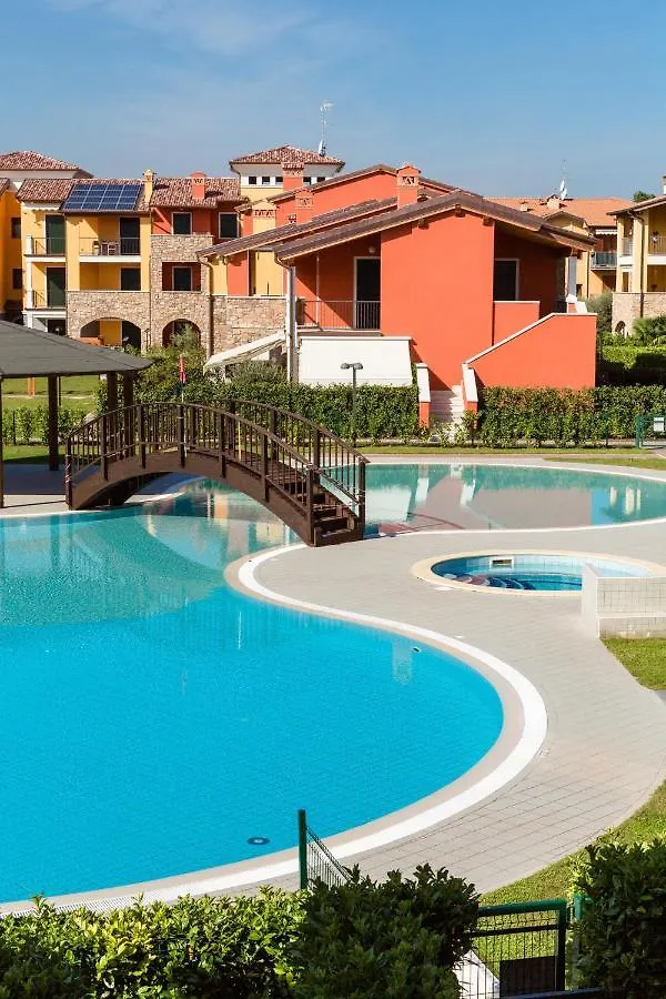 Appartamento Corina Сирмионе