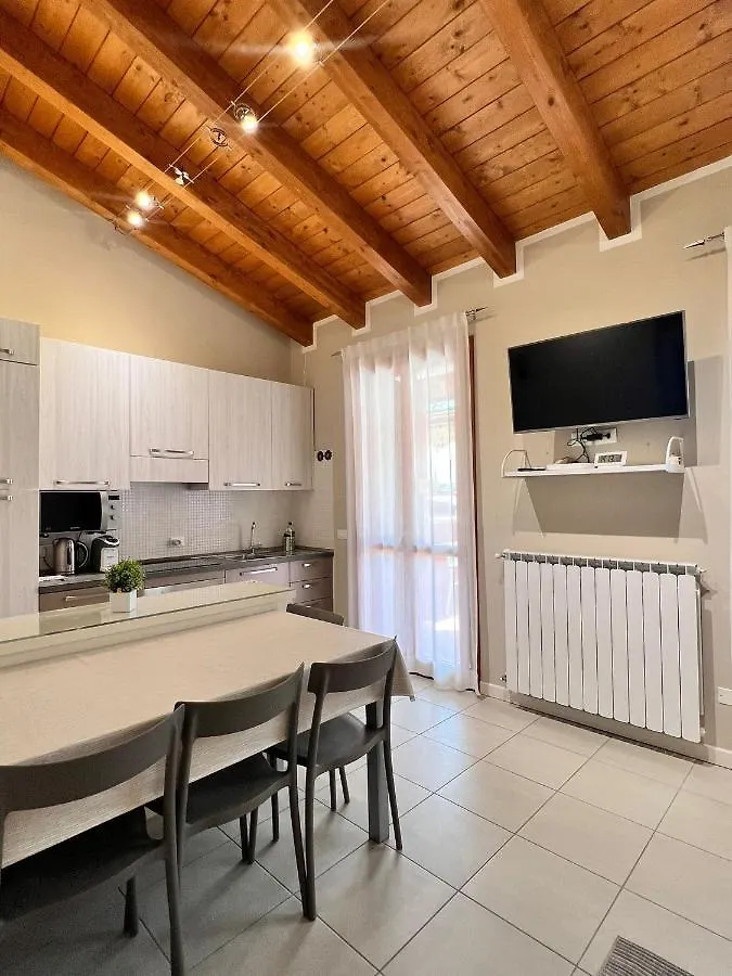 Appartamento Corina Сирмионе 0*,