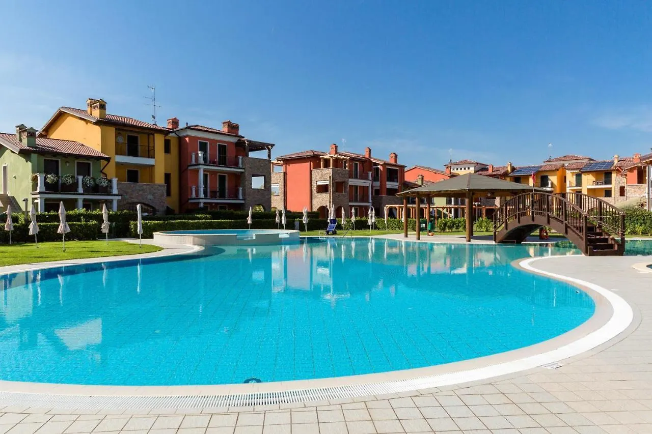 Appartamento Corina Sirmione 0*,  Itálie